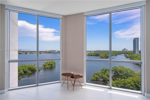 Condominio en venta en North Miami Beach, Florida, 2 dormitorios, 181.9 m2 № 1401314 - foto 14