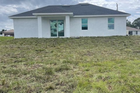 Casa en venta en Lehigh Acres, Florida, 3 dormitorios № 1401379 - foto 9