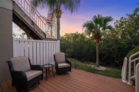 Townhouse in Tampa, Florida 3 bedrooms, 235.97 sq.m. № 1069854 - photo 22
