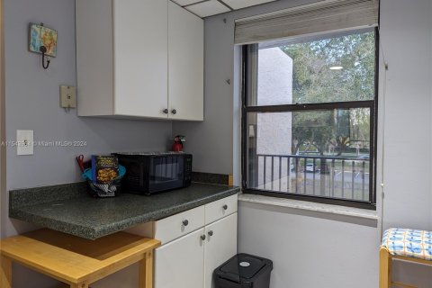 Condominio en venta en Tamarac, Florida, 1 dormitorio, 77.95 m2 № 1050935 - foto 27