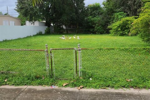 Terreno en venta en Opa-locka, Florida № 1396254 - foto 1