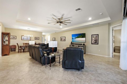 Casa en venta en Cape Coral, Florida, 3 dormitorios, 219.34 m2 № 1090856 - foto 28