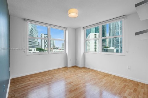 Condo in Miami, Florida, 2 bedrooms  № 1375394 - photo 28