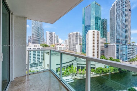 Copropriété à vendre à Miami, Floride: 2 chambres, 103.12 m2 № 1375394 - photo 17