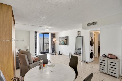 Condominio en venta en Miami Beach, Florida, 1 dormitorio, 85.19 m2 № 1076398 - foto 9