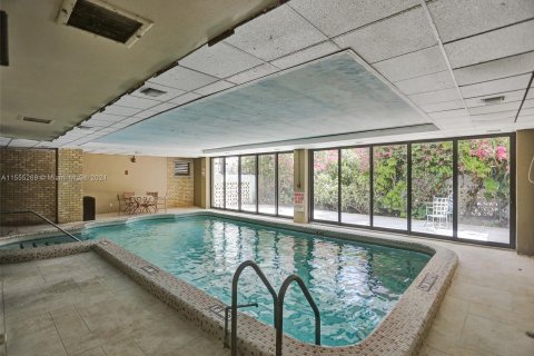 Condominio en venta en Miami Beach, Florida, 1 dormitorio, 85.19 m2 № 1076398 - foto 6