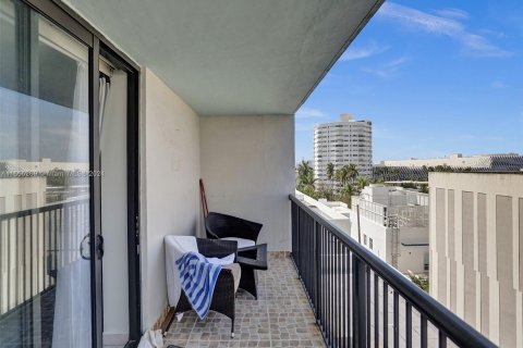 Copropriété à vendre à Miami Beach, Floride: 1 chambre, 85.19 m2 № 1076398 - photo 23