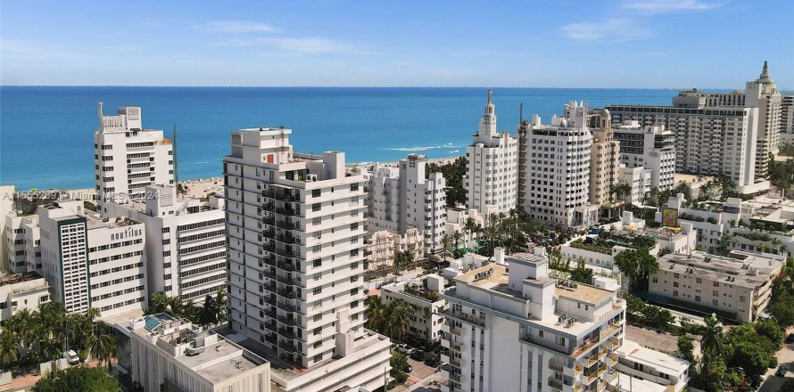 Condominio en Miami Beach, Florida, 1 dormitorio  № 1076398