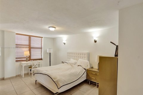 Condominio en venta en Miami Beach, Florida, 1 dormitorio, 85.19 m2 № 1076398 - foto 19