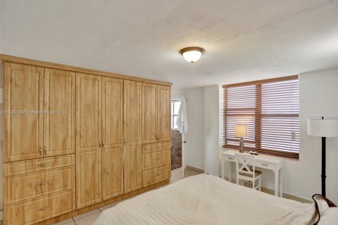 Copropriété à vendre à Miami Beach, Floride: 1 chambre, 85.19 m2 № 1076398 - photo 18