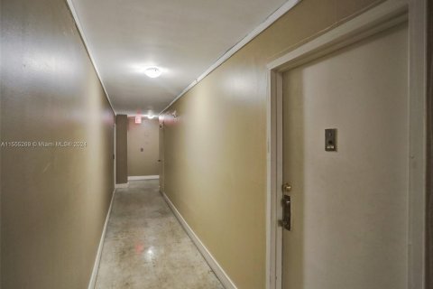 Condominio en venta en Miami Beach, Florida, 1 dormitorio, 85.19 m2 № 1076398 - foto 7