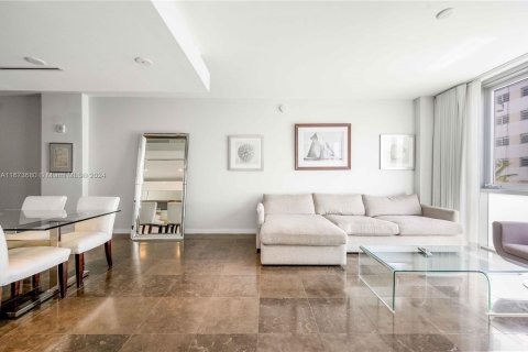 Condo in Miami Beach, Florida, 1 bedroom  № 1396852 - photo 5