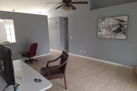 House in Brandon, Florida 3 bedrooms, 114.46 sq.m. № 1308503 - photo 3