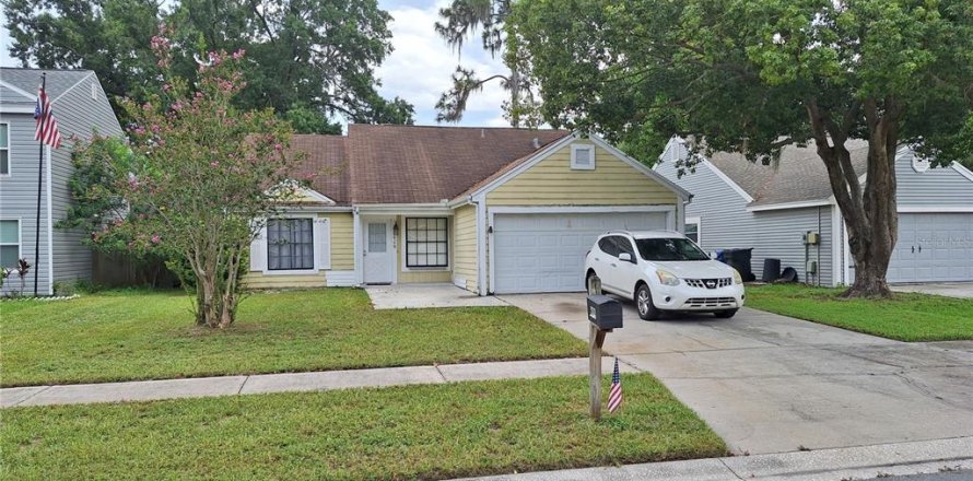 Casa en Brandon, Florida 3 dormitorios, 114.46 m2 № 1308503