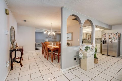 Villa ou maison à vendre à Clewiston, Floride: 4 chambres, 201.04 m2 № 1032399 - photo 5