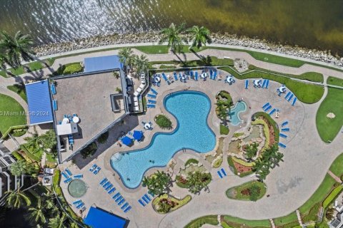 Copropriété à vendre à Aventura, Floride: 1 chambre, 79.62 m2 № 1240721 - photo 1