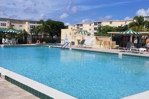 Condominio en venta en Boynton Beach, Florida, 1 dormitorio, 70.42 m2 № 1207423 - foto 24