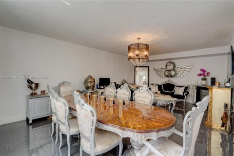 Townhouse in Miami, Florida 3 bedrooms, 174.28 sq.m. № 1071949 - photo 6