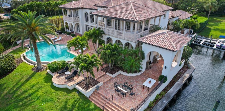 Villa ou maison à Palm Beach Gardens, Floride 4 chambres, 624.12 m2 № 1044653