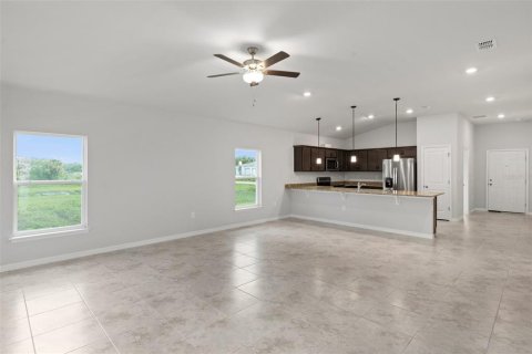 Casa en venta en Lehigh Acres, Florida, 4 dormitorios, 157.1 m2 № 1090093 - foto 6