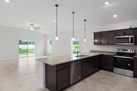 Casa en venta en Lehigh Acres, Florida, 4 dormitorios, 157.1 m2 № 1090093 - foto 4