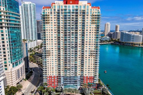 Copropriété à vendre à Miami, Floride: 2 chambres, 104.98 m2 № 1326008 - photo 5