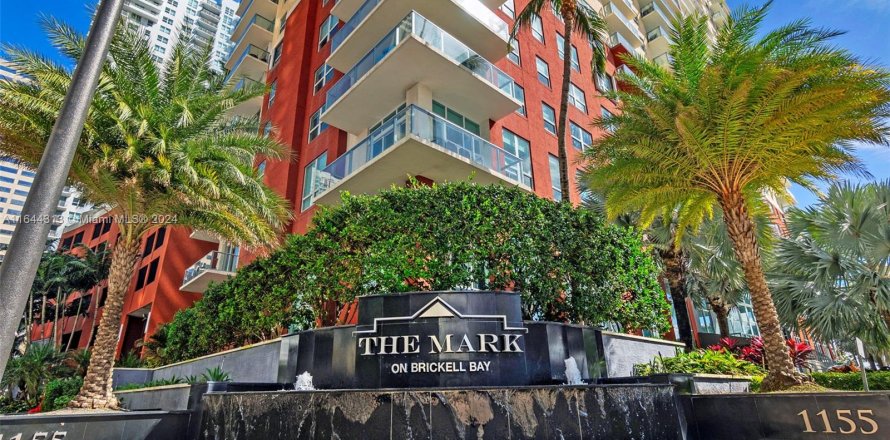 Condominio en Miami, Florida, 2 dormitorios  № 1326008