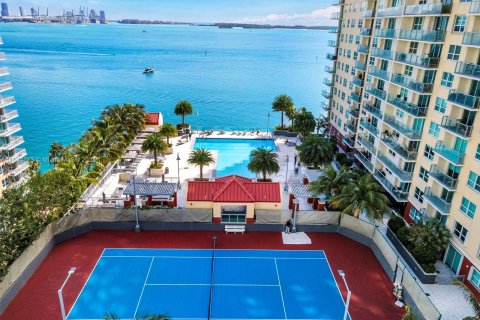 Copropriété à vendre à Miami, Floride: 2 chambres, 104.98 m2 № 1326008 - photo 4