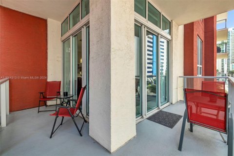 Condo in Miami, Florida, 2 bedrooms  № 1326008 - photo 30