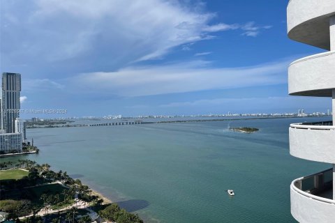 Condominio en venta en Miami, Florida, 1 dormitorio, 99.03 m2 № 1272752 - foto 2