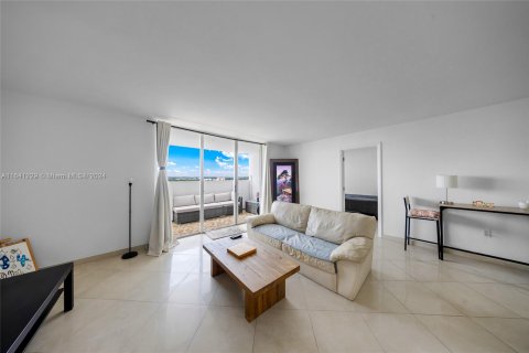 Condo in Aventura, Florida, 2 bedrooms  № 1328748 - photo 6