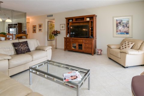 Copropriété à vendre à Dania Beach, Floride: 2 chambres, 106.28 m2 № 1328715 - photo 10