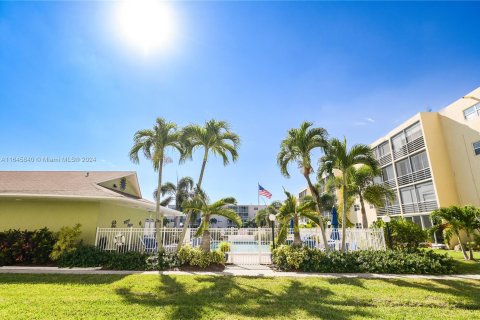 Copropriété à vendre à Dania Beach, Floride: 2 chambres, 106.28 m2 № 1328715 - photo 1