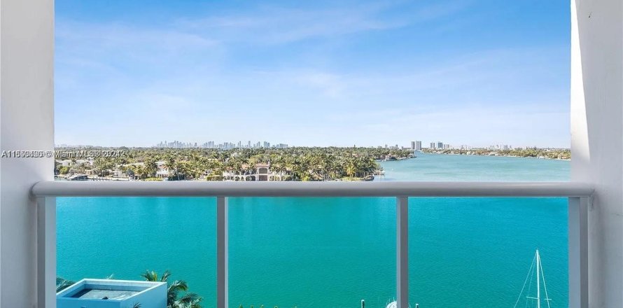 Condo à Miami Beach, Floride, 2 chambres  № 1332612