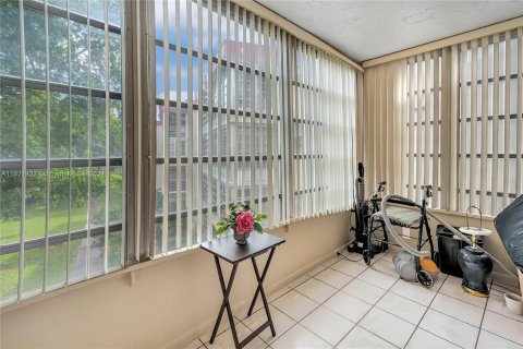 Copropriété à vendre à Lauderdale Lakes, Floride: 1 chambre, 65.5 m2 № 1242311 - photo 11