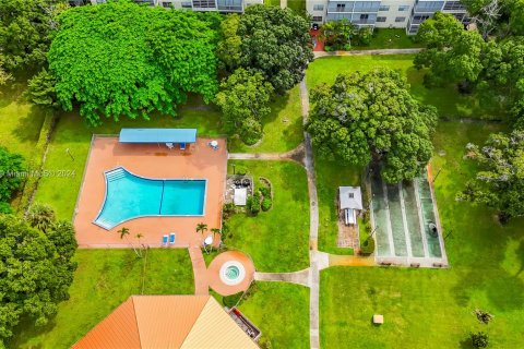 Condo in Lauderdale Lakes, Florida, 1 bedroom  № 1242311 - photo 19