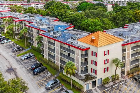 Condo in Lauderdale Lakes, Florida, 1 bedroom  № 1242311 - photo 22