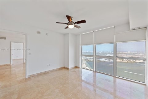 Copropriété à vendre à Miami, Floride: 2 chambres, 122.82 m2 № 1242360 - photo 20