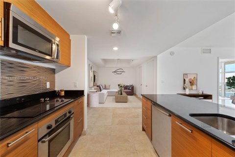 Condominio en venta en Miami, Florida, 2 dormitorios, 122.82 m2 № 1242360 - foto 4