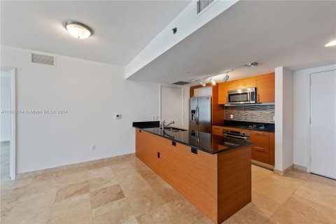 Copropriété à vendre à Miami, Floride: 2 chambres, 122.82 m2 № 1242360 - photo 10