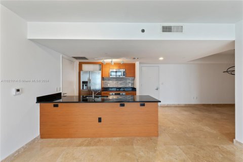 Condominio en venta en Miami, Florida, 2 dormitorios, 122.82 m2 № 1242360 - foto 9