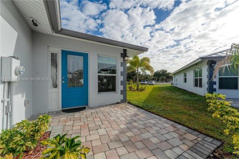 Casa en venta en LaBelle, Florida, 2 dormitorios, 113.71 m2 № 1076586 - foto 1