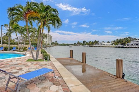 Copropriété à vendre à Pompano Beach, Floride: 2 chambres, 92.9 m2 № 1067939 - photo 12