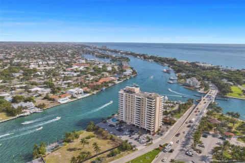 Copropriété à vendre à Pompano Beach, Floride: 2 chambres, 92.9 m2 № 1067939 - photo 1