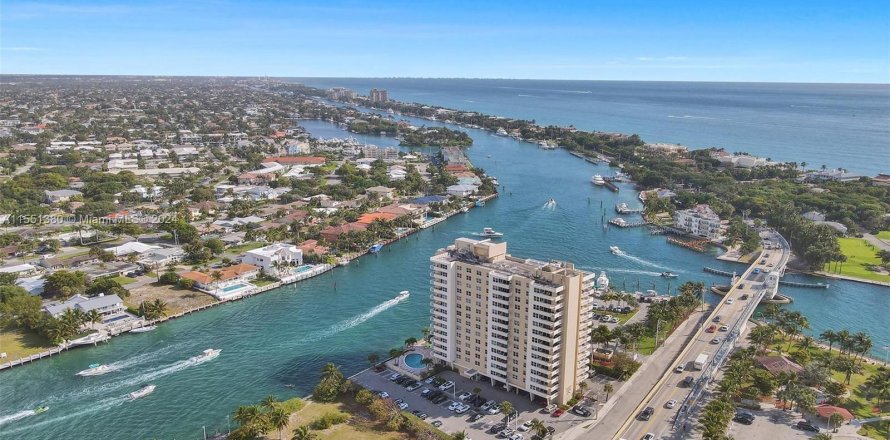 Condo in Pompano Beach, Florida, 2 bedrooms  № 1067939