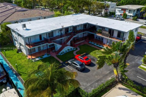 Купить коммерческую недвижимость в Майами-Шорс, Флорида № 1073144 - фото 2