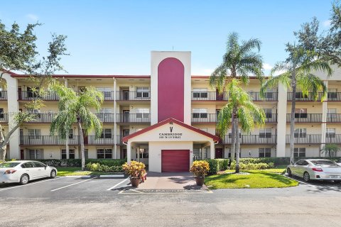 Condo in Pembroke Pines, Florida, 2 bedrooms  № 1272646 - photo 30