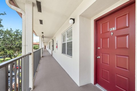 Condo in Pembroke Pines, Florida, 2 bedrooms  № 1272646 - photo 28