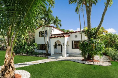 House in Miami Shores, Florida 3 bedrooms, 155.43 sq.m. № 1058397 - photo 26