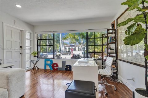 Casa en venta en Hollywood, Florida, 3 dormitorios, 153.29 m2 № 1384596 - foto 9